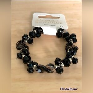 Carmie’s Boutique/Glass Beaded Bracelet